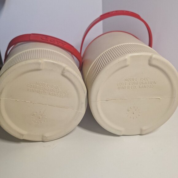 2 Vintage Pizza Hut Red & White Insulated Thermos Drink Coolers Handles 80s Lot - Picture 6 of 7
